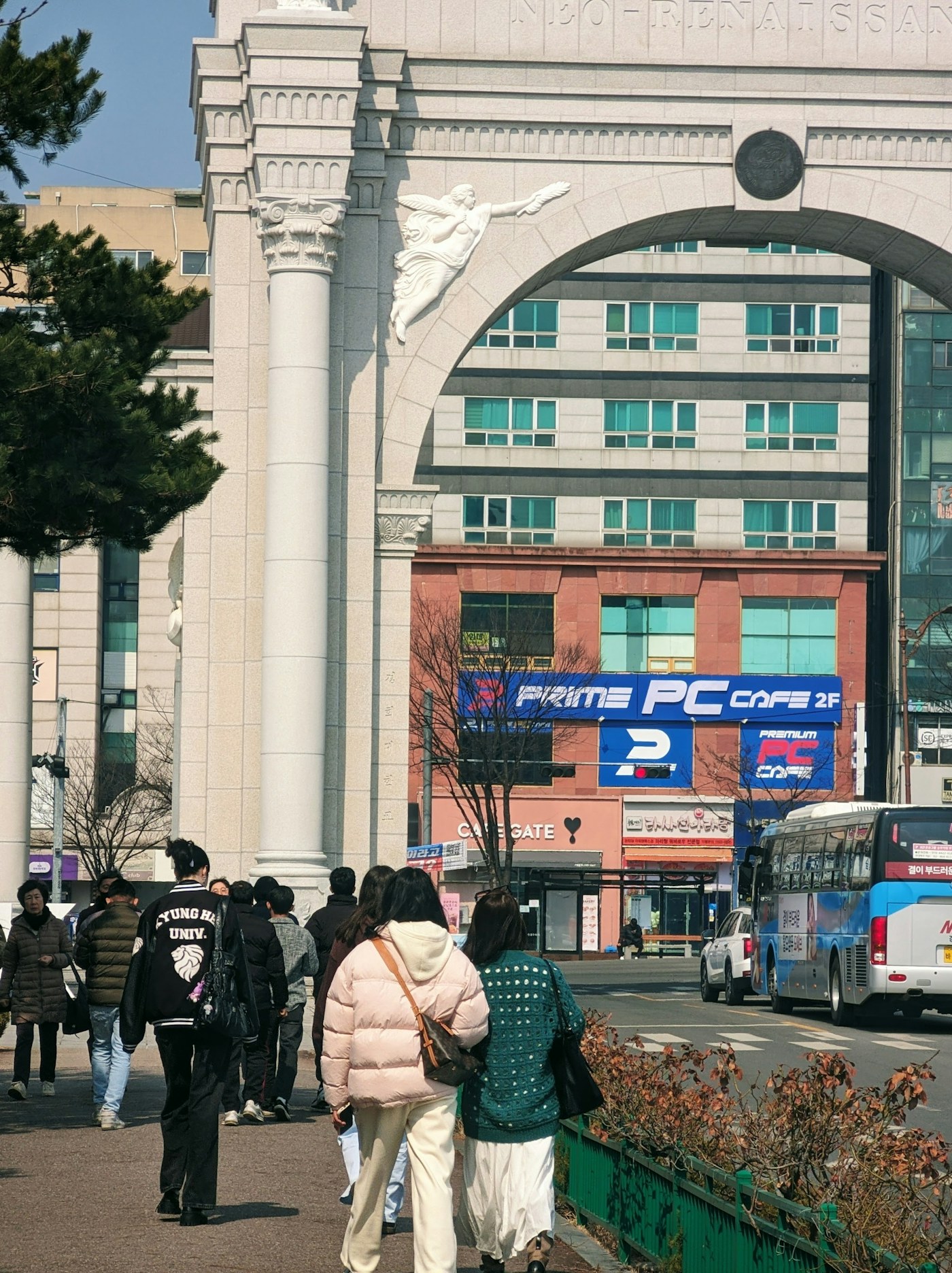 Student Entrepreneurs walking through a university campus